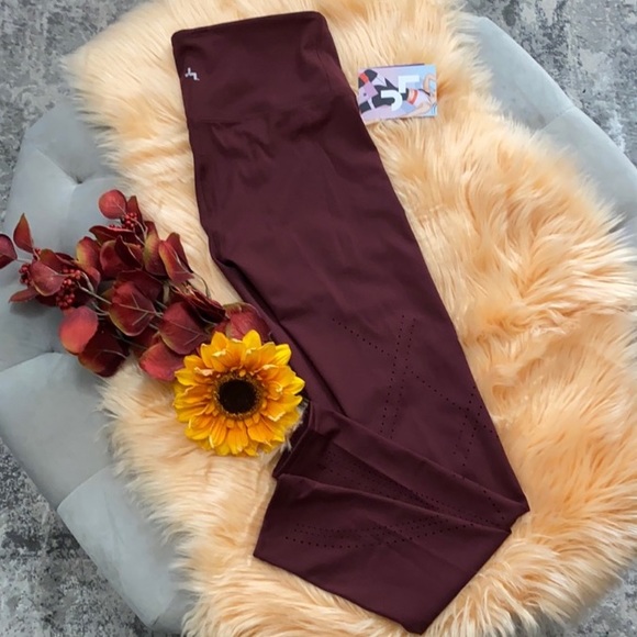JoyLab Pants - NEW! High Rise Joy Lab Smooth All Day Laser Cut Leggings